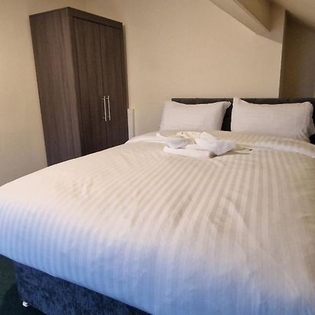 Self Check In Rooms Central Wakefield Luaran gambar