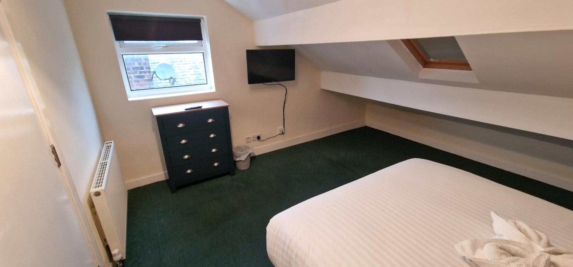 Self Check In Rooms Central Wakefield Luaran gambar