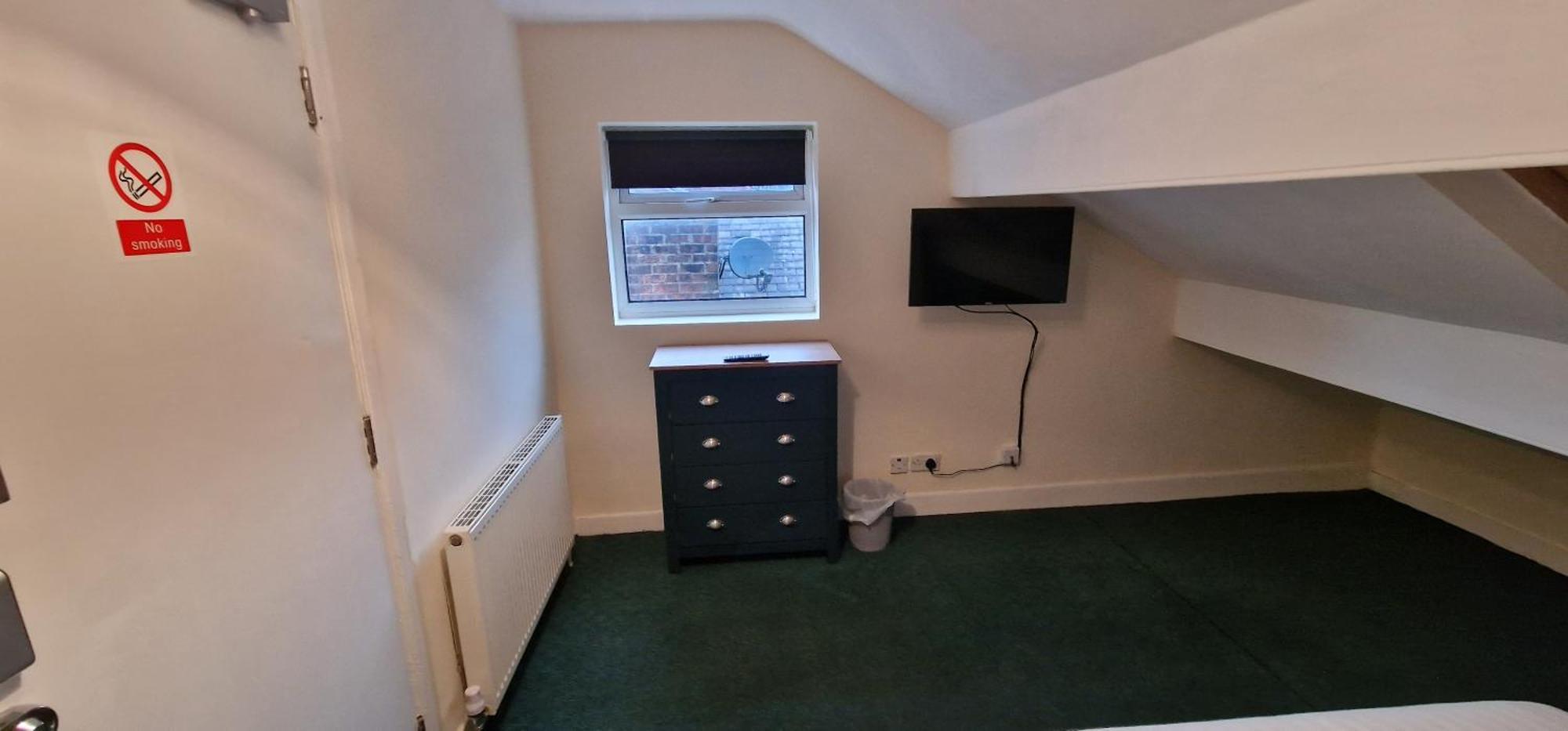 Self Check In Rooms Central Wakefield Luaran gambar